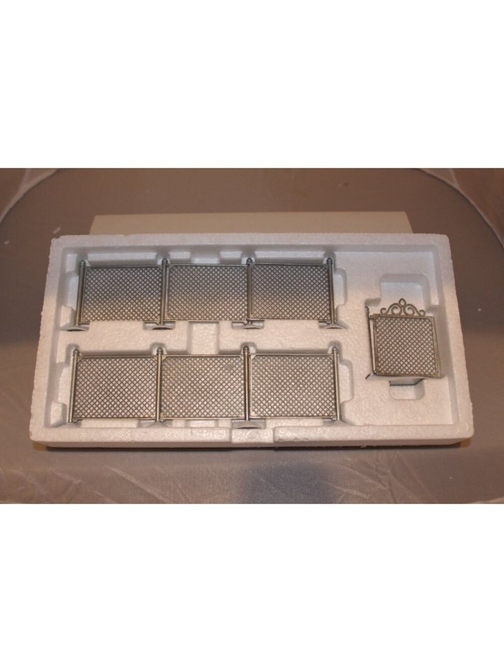 Dept 56 Snow Village - Chain Link Fence with Gate
